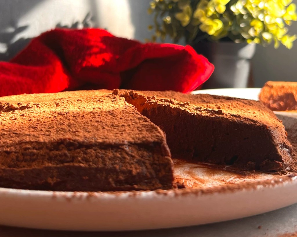 No-Bake Chocolate Cake