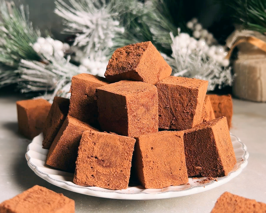 Healthy Christmas Chocolate Marshmallows candy recipe idea sweetened with date syrup