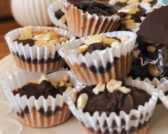 reese's date bites homemade candy bars easy kid friendly dessert snack refined sugar free gluten free healthy treat